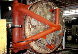 Hinge for 108 Inch Diameter Autoclave
